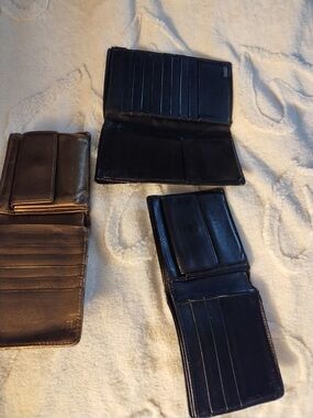 Lot of 3 Gucci wallets